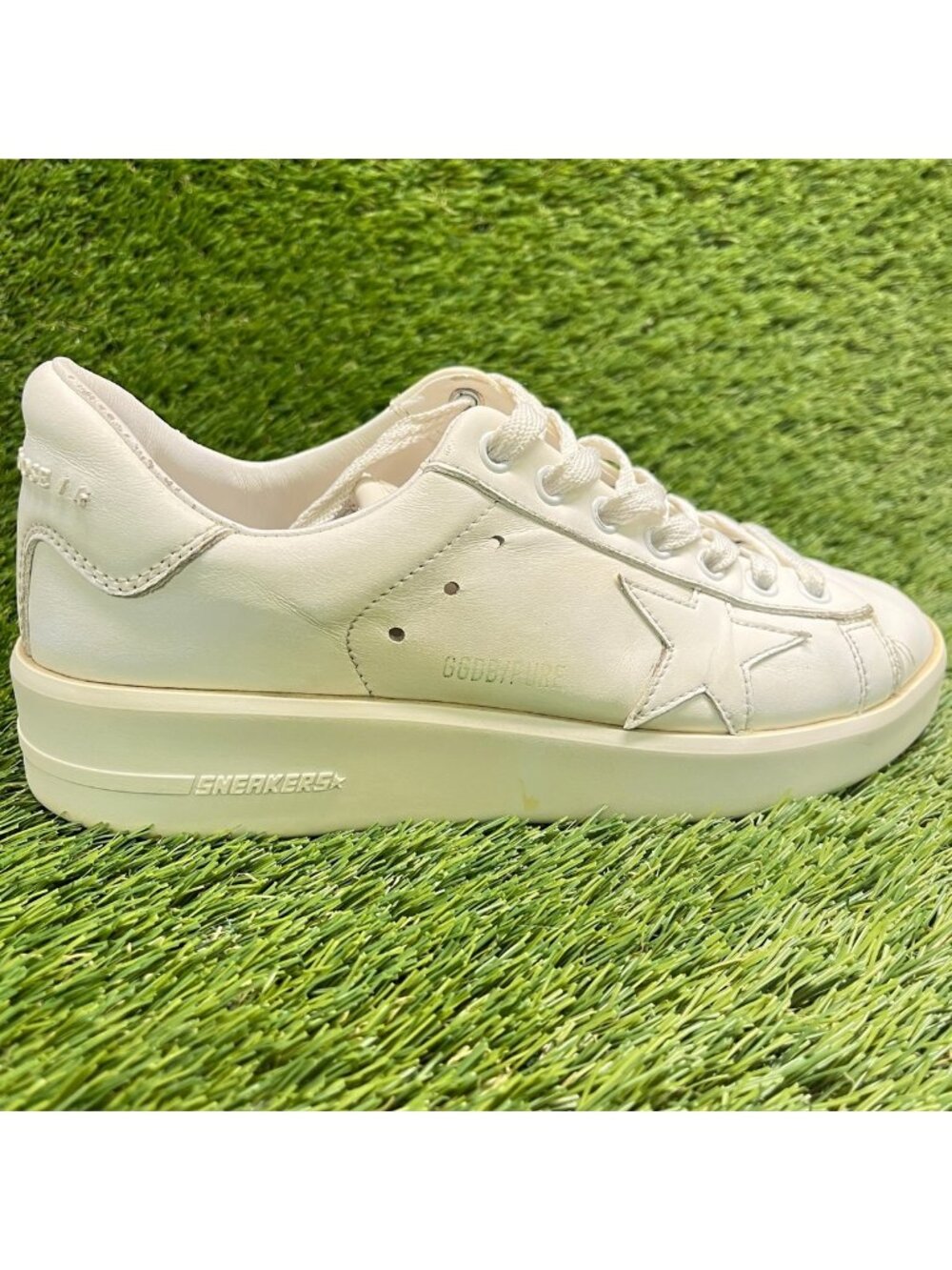 Golden Goose Purestar Womens Size 7 Ivory Athletic Lifestyle Shoes Sneakers